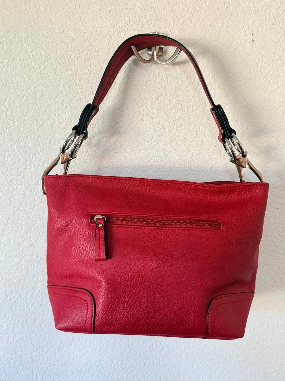 Red Leather Shoulder Bag With Silver Clips